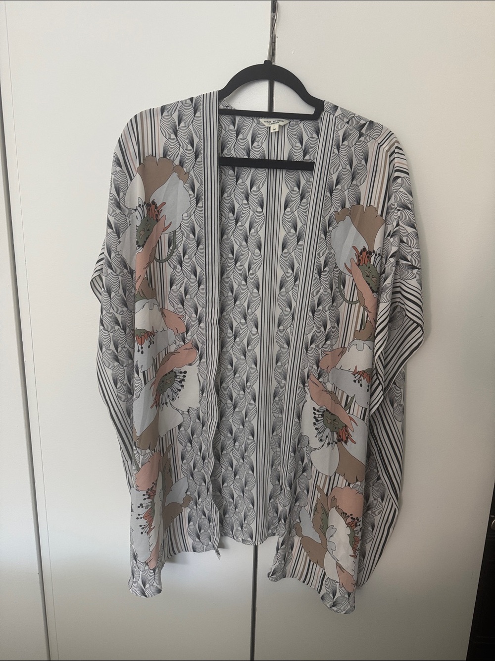 Max Studio Black & White Patterned Kimono